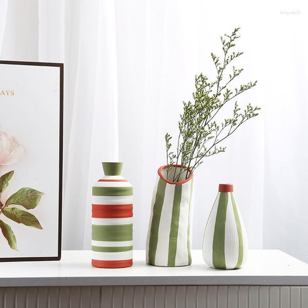 Vasen Handbemalte Keramik-Blumenwaren Moderne nordische geometrische Linie Musterraum Tischvasendekoration
