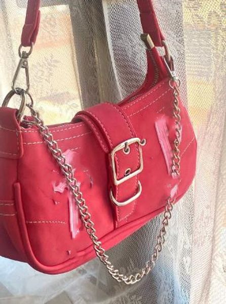 Универсальная сумка-мессенджер с крестом и железной цепочкой, популярная сумка для девочек, розово-красная мотоциклетная милая пикантная сумка-мессенджер для женщин