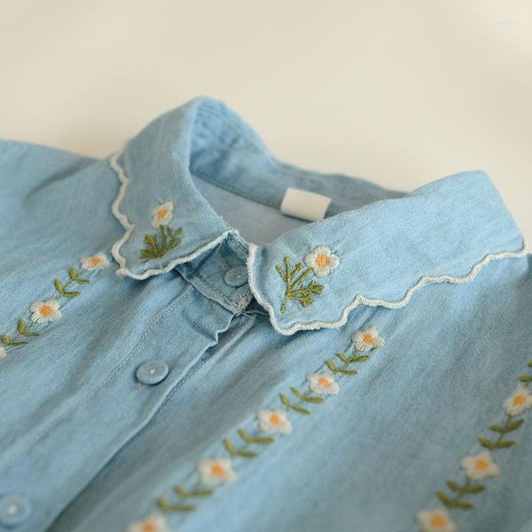 Damenblusen Ankunft Frühling Herbst Frauen Langarm Umlegekragen Lose Freizeithemden Blumenstickerei Baumwolle Denim Bluse Tops C984