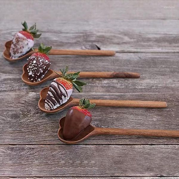 Cucchiai 1 pz Cuore Amore Servire in legno a forma di dessert Mescolando Zuppa Bere Misurazione Legno Miscelazione Caffè Cucchiaini Cena Stoviglie