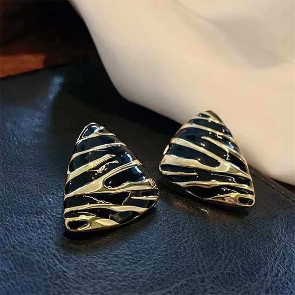 Stud Europeu e Americano temperamento zebra impressão gota esmalte ouro galvanizado brincos de alta qualidade jóias L230919