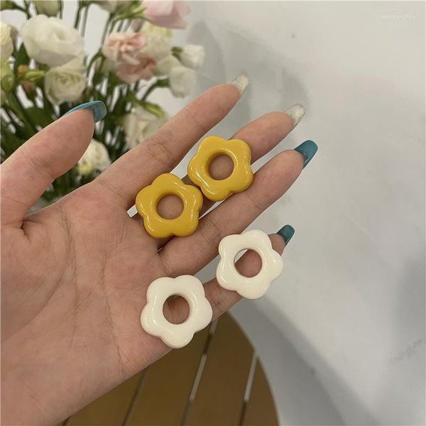 Brincos de parafuso prisioneiro flor acrílica para mulheres meninas coreano simples bonito amarelo branco geométrico moda jóias presente por atacado