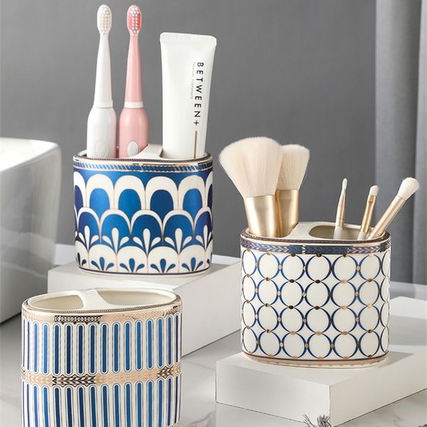 Portaspazzolino Set di accessori da bagno nordici di lusso leggeri Portadentifricio in ceramica Portaspazzolino Organizzatore di stoccaggio 230918