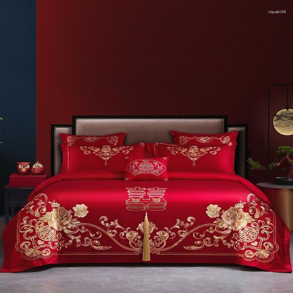 Bettwäsche-Sets 2023 Chinesischer Stil Hochzeit Rote Baumwolle Set Luxus Gold Quasten Blumen Stickerei Bettbezug Bettlaken Kissenbezüge