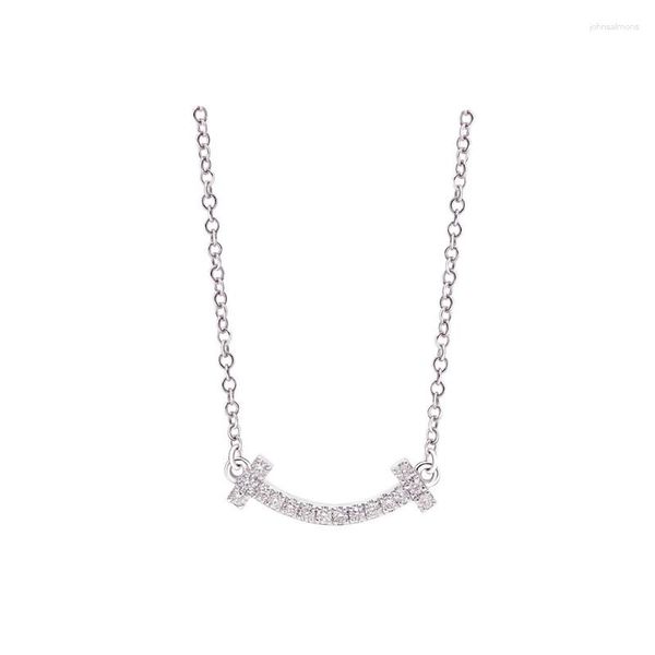 Collane con ciondolo Trendy Luxury Clear Zircone Sorriso Pendenti con ciondoli Collana corta per le donne Ragazze Dichiarazione Chocker Gioielli adorabili Regalo Dz113