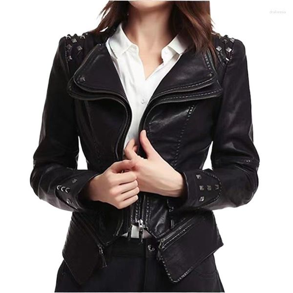 Jaqueta feminina de couro com cauda de andorinha, cintura fina, rebites para motocicleta, zíper duplo pu