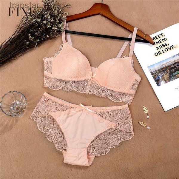 Set di reggiseni Set di reggiseni di pizzo per le donne Comfort reggiseno senza fili Set di lingerie sexy moda femminile filo libero biancheria intima floreale vestito di cotone ragazze slip Y200115 L230919