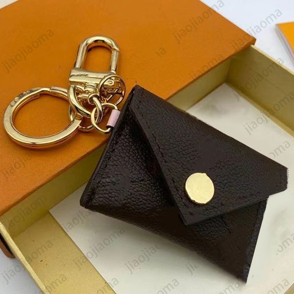 25a Luxurys Keychain Anahtarlama Araba Anahtar Zincirleri Orijinal Deri Saf Renk Tokalı Dermis Moda Klasik Yüksek Kaliteli Tasarımcı Otomobil Aksesuarları Hediye