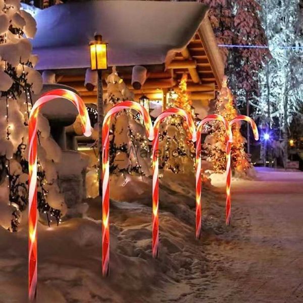 Stringhe LED Festa Natale Luci LED Luci solari Stringa esterna per Capodanno Giardino Spina a terra Luci stampella Decorazione Navidad HKD230919