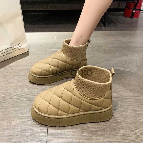 Stivali New Fashion Stivali da neve Velluto da donna ispessito fondo spesso peluche 2023 Moda invernale Copri tubo corto Pane caldo Scarpe di cotone J230919