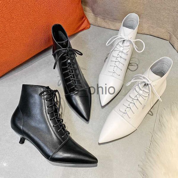 Stiefel 2023 Winter Frauen Leder Stiefel Marke Design Laxe-up Punkt Zehe Sexy Low Heels Stiefeletten Weibliche Schwarz weiß Cowboy Stiefeletten J230919