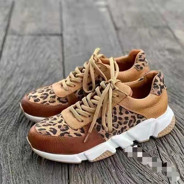 Sapatos de vestido Plus Size 36-44 New Grosso-Solado Redondo Toe Low-Top Leopard Imprimir Mulheres Singles Cruz-Grande Costura Lace-up Sneakers X0920