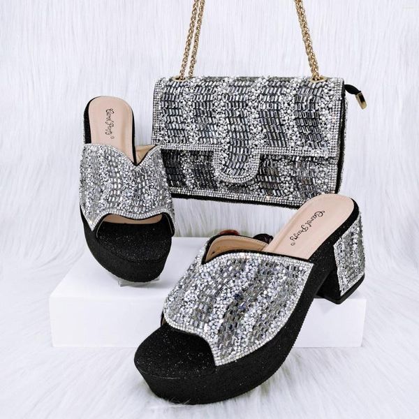 Sapatos de vestido Doershow vêm combinando mulheres sapato e bolsa conjunto decorado preto nigeriano Itália HGO1-11