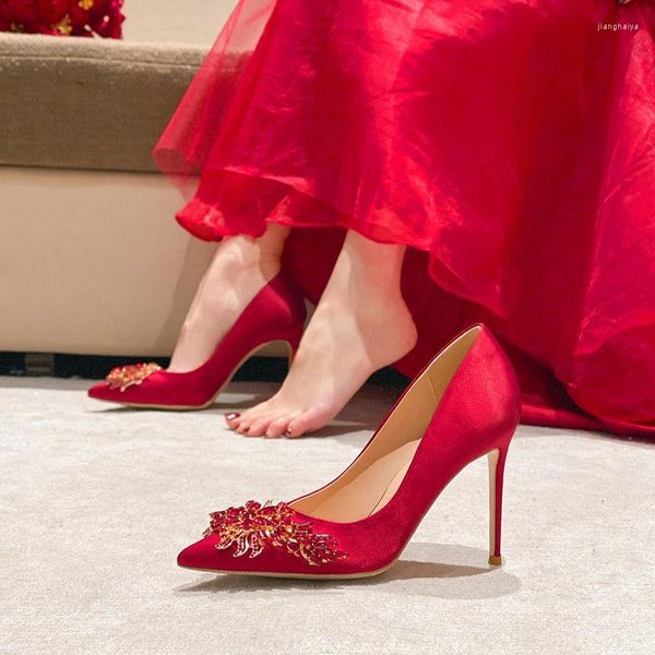 Kleidschuhe 2023 Damen Rote Hochzeit Exquisite Absätze Eleganter Stiletto Chinesischer Wein Braut