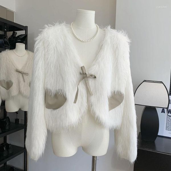 Frauen Pelz V-ausschnitt Süße Mantel 2023 Herbst Winter Stilvolle Spitze-up Kurze Design Verdickt Koreanischen Stil Street Tops
