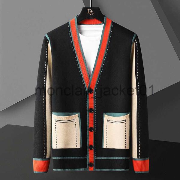 Maglioni da uomo Colori a contrasto di alta qualità Linea Decorazione Cardigan in maglia Uomo Manica lunga Slim Fit Maglione Cardigan Cappotto da uomo J230920