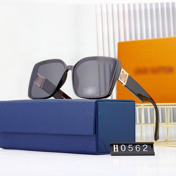 Top occhiali da sole di lusso lenti polaroid designer da donna occhiali da uomo occhiali da vista senior per occhiali da donna montatura occhiali da sole in metallo vintage con scatola leopard OS 0562