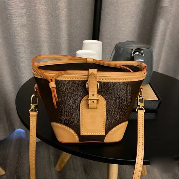 Sacos de compras balde saco das mulheres bolsas ombro designer luxo crossbody temperamento casual elegante moda totes bolsas