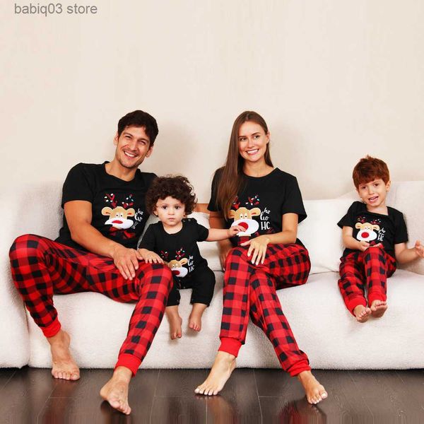 Família combinando roupas família natal pijamas dos desenhos animados alce impressão bonito macio pijamas adultos crianças manga curta topo + calças compridas 2 peças terno bebê macacão t230921