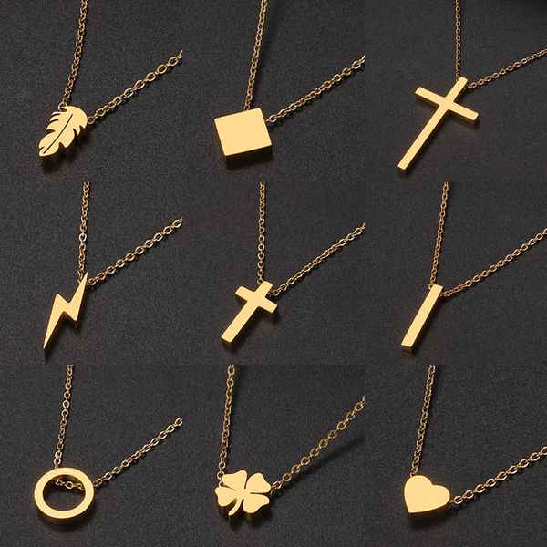 Collana in acciaio inossidabile Minimalista a quattro foglie di erba Stile geometrico Ciondolo alla moda Lettera da donna Portagioie meno gioielli Catena in oro e argento a 2 colori