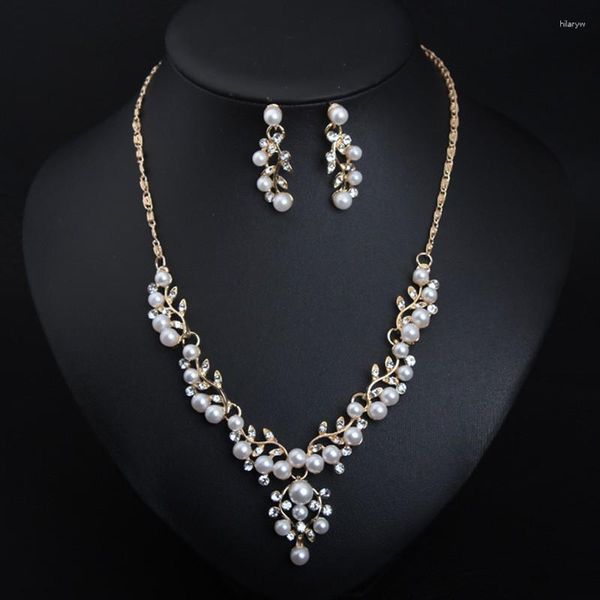 Set di orecchini per collana UILZ Set di perle imitazione di lusso a forma di foglia per le donne Accessori di gioielli per uccelli da sposa