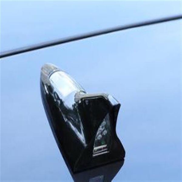 Auto pinna di squalo lampada flash solare antenna radio cambia luci decorative retro-avvertimento ala del tetto posteriore luci a led2694