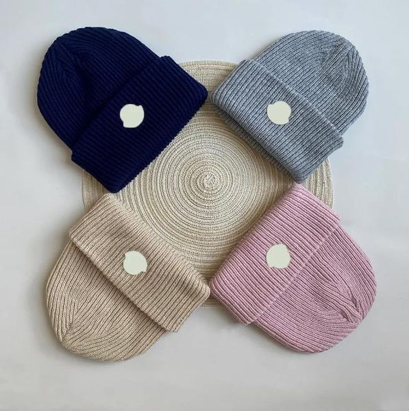 Berretto da uomo alla moda Prodotto di alta qualità Cappello in lana calda contiene il 20% di cashmere Per le donne Calore Resistenza al freddo e resistenza al vento