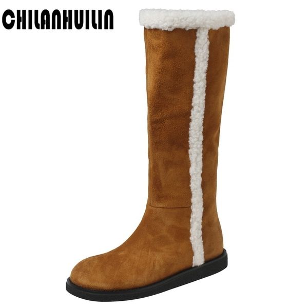 Botas femininas quentes grossas de pelúcia plana joelho botas altas gancho loop vaca camurça pele neve mulher inverno antiderrapante sapatos de algodão ao ar livre 230921