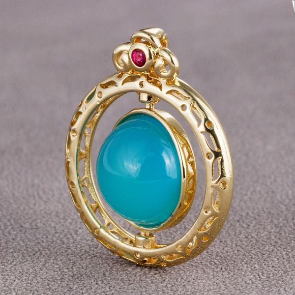 Mavi Agate Hollow Gemstone Aslan Kolye Kolye Mobil Serin Kolyeler Dönen Koleser Buz Gem Zinciri Toptan Takı Tasarımcı Takı Değerli Mücevherler