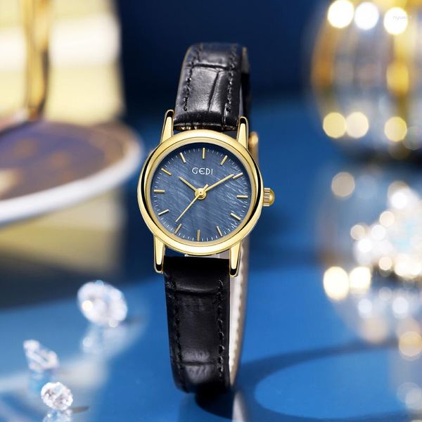 Armbanduhren Frauen Quarzuhr Luxus Kleine Zifferblatt Uhr Vintage 22mm Mini Gehäuse Geformt Leder Orologio Uhren Damen Mode Armbanduhr