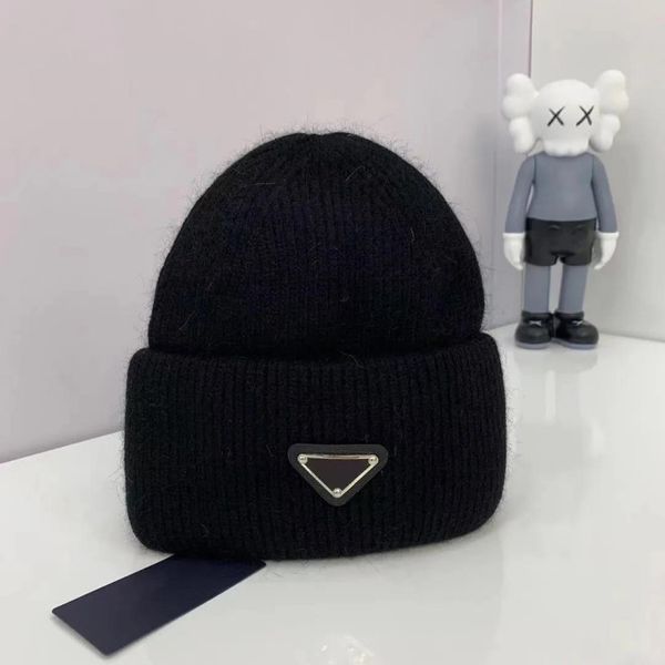 Cappelli Sciarpe Set Berretti Beanie/Skull Berretti di lusso Cappello lavorato a maglia Designer donna Moda Beanie Cap Uomo Autunno Inverno Berretti Casual Skull Caps Cofano Lettera triangolare