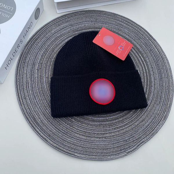 Designers gorro chapéu de lã tricotado algodão à prova de vento moda fria adequado para uso interno e externo é uma ótima opção para presente G239215PE-3