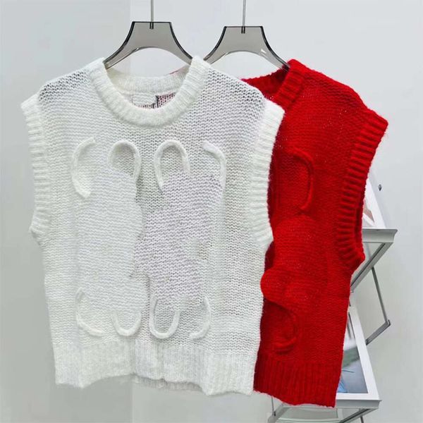 Suéteres de designer de malha oca em torno do pescoço sem mangas colete carta cor sólida vermelho branco gancho flor feminina top