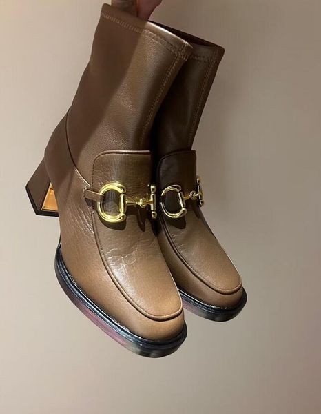 Marca de inverno de luxo feminina casa bota tornozelo banhado a ouro saltos bloco preto marrom liso estiramento couro botas de bloqueio festa casamento senhora botas EU35-41