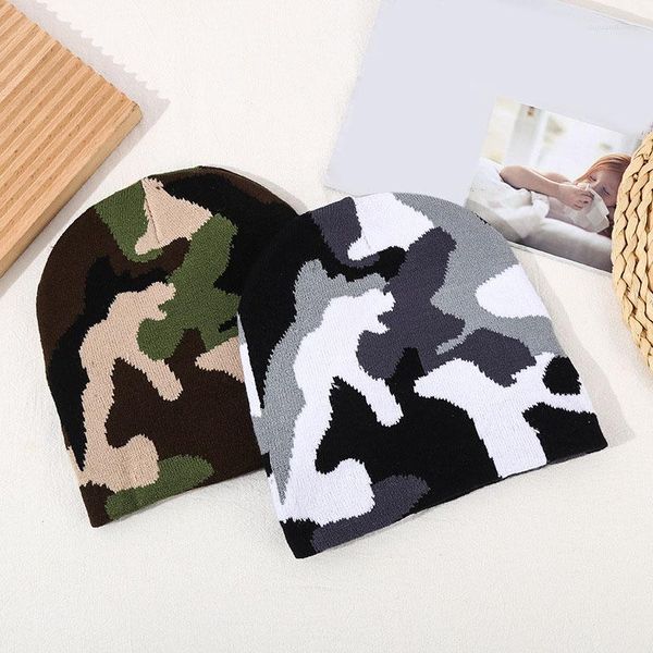 Berets outono e inverno ao ar livre lazer malha boné camuflagem jacquard modelos femininos masculinos lã