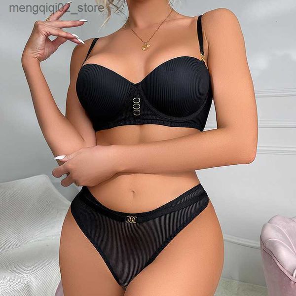 Set di reggiseni Set di mutandine di lingerie sexy 2023 Reggiseno con ferretto a coppa spessa da donna estiva raccolto sul set di reggiseno al seno di supporto Q230922