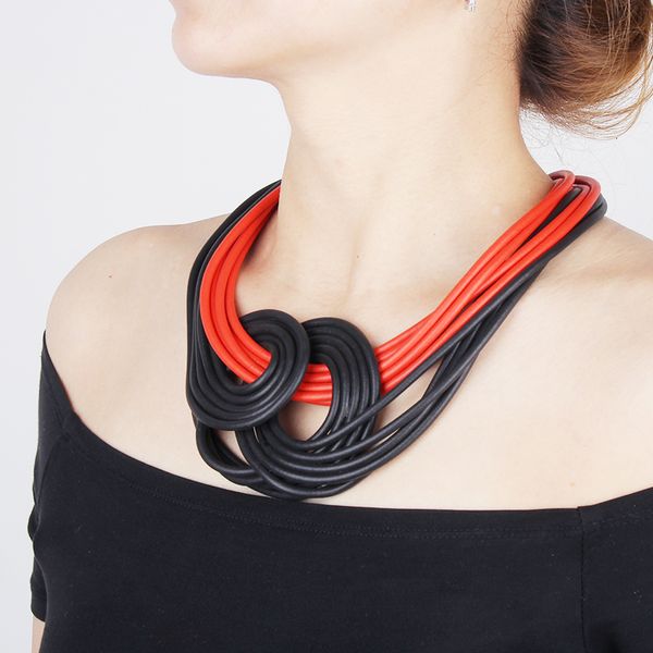 Chokers YD YDBZ Um círculo vermelho preto vintage gótico artesanal borracha colar curto streetwear senhoras jóias acessórios 230921