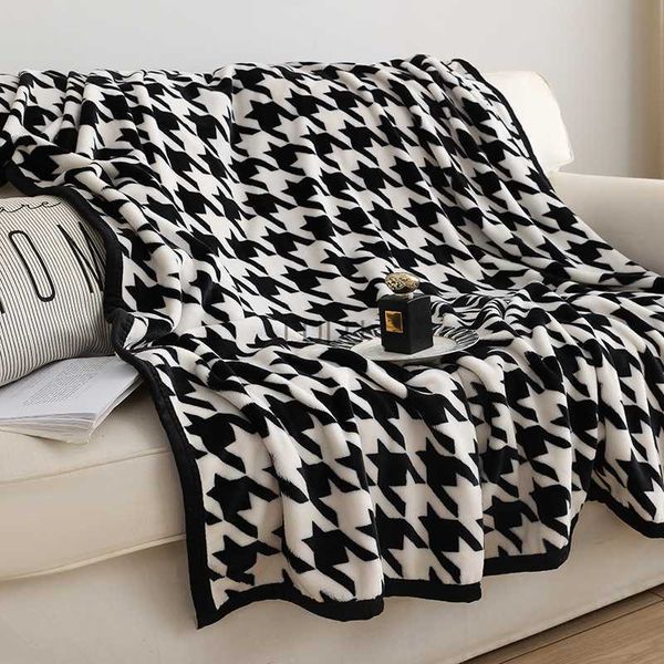 Cobertores Houndstooth Xadrez Cobertores Macio Algodão Leite Veludo Cobertor Escritório Ar Condicionado Cobertor Cochilo Capa de Sofá Quilt Home Decor HKD230922