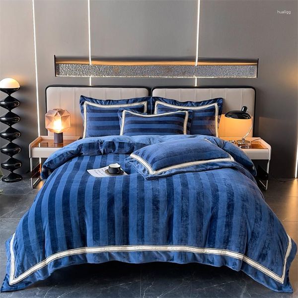Conjuntos de cama Listrado Jacquard Veludo Fleece Duvet Cover Set Cor Sólida Macia Quente Quilt Cama Folha Equipada Fronhas