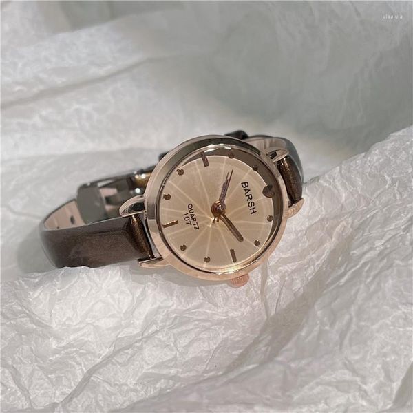 Orologi da polso Piccoli orologi da donna casual Lusso Minimalismo Orologio da polso al quarzo da donna alla moda in oro rosa Studente scolastico alla moda