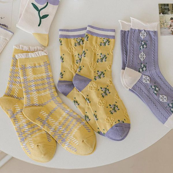 Damensocken 2023 gelbe Blumen Mädchen süße kleine und frische All-Match-Herbst-Winter-Modelle