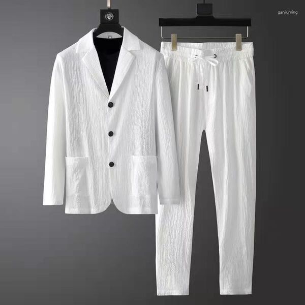 Abiti da uomo Primavera Estate Uomo Casual Abito coreano Slim due pezzi Set Pantaloni Stripe Pieghe Giacca con coulisse Blazer per Prom