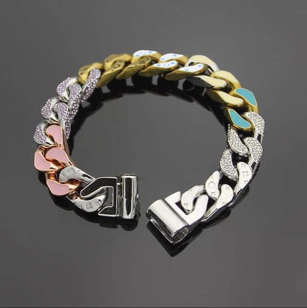 Yeni tasarlanmış Titanyum Çelik Takı V-Letter Monogram Dört Yaprak Çiçek Zinciri Bilezik Küpe Küpe Kolye Tasarımcısı Jewelry LVBR01