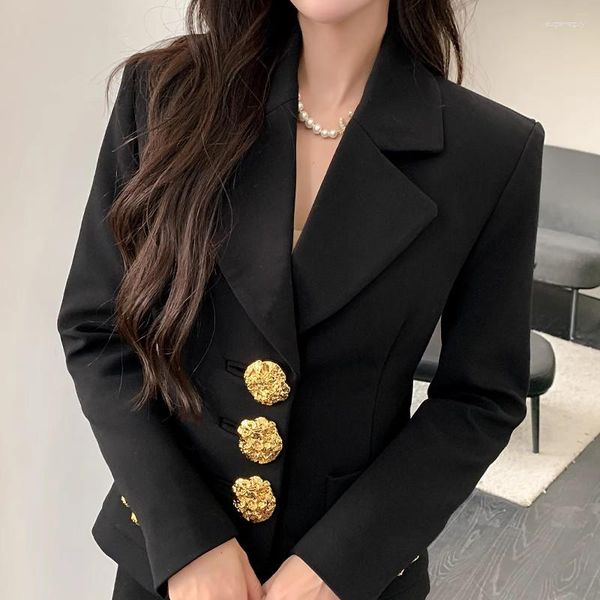 Kadınlar takım elbise artı 2023 moda sonbahar kış ofisi kadın tam kol büyük altın metal düğme cepleri ince gündelik siyah blazer ceket