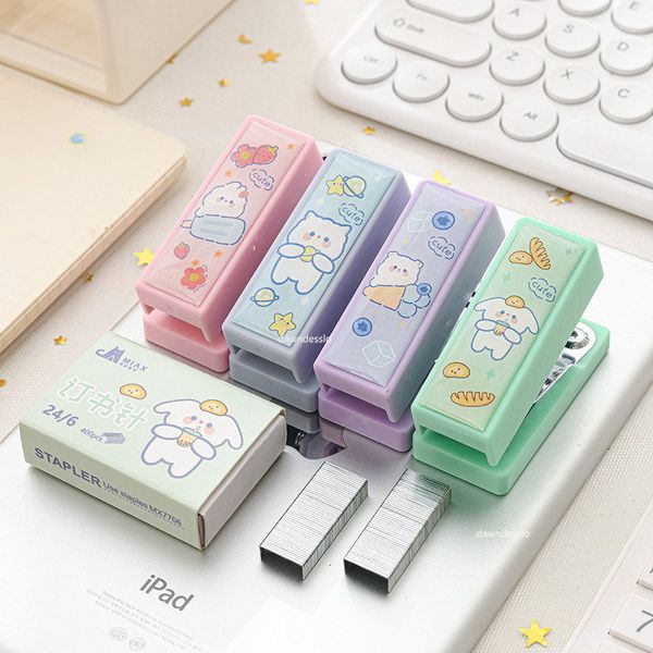 Grampeadores mini grampeador conjunto com grampos bonito coelho urso papel pasta papelaria escritório ferramentas de ligação material escolar 230923