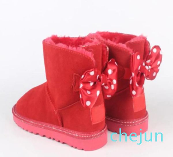 Venda design clássico shortgirl crianças botas de neve bowtie manter botas quentes com modelo de diamante tag cartão saco de pó