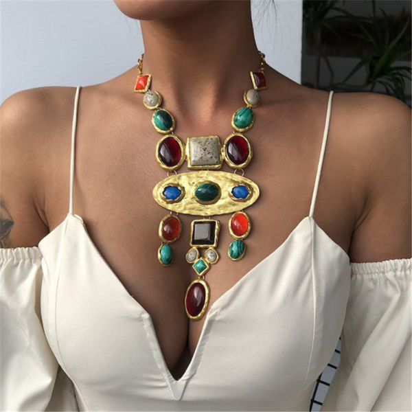 Chokers Vintage-Stil, mehrfarbige Statement-Halskette aus Kunstharz, große, auffällige und farbenfrohe Halskette, vergoldete Büroklammerkette, Choker Tribal 230923