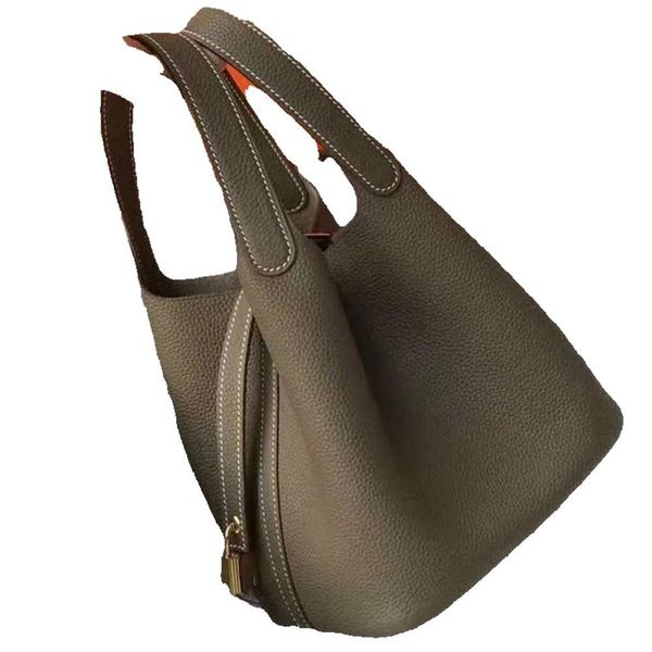 2023 Дизайн сумки Простая легкая прочная сумка Кожаная корзина для овощей ручной работы Классическая модная кожаная сумка с дизайном личи