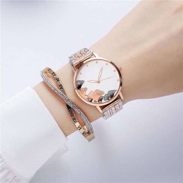 Armbanduhren Rheindiamant Metallkette Damen Quarzuhr Mode Hochwertiges Temperament Gedrucktes Muster zwischen Goldstahlgürtel Damen