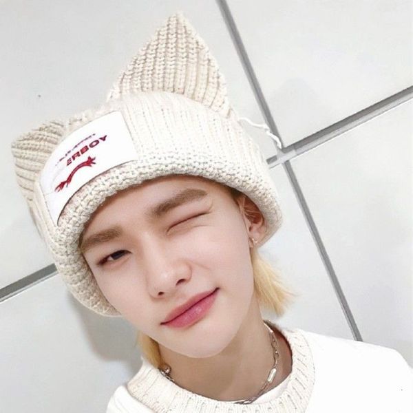 Другие товары для вечеринок KPOP Stray Kids Bangchan Вязаные шапки StrayKids Вышитая шапка для унисекс Милая пара Шапка с кошачьими ушками для мальчиков и девочек Повседневные головные уборы 230923